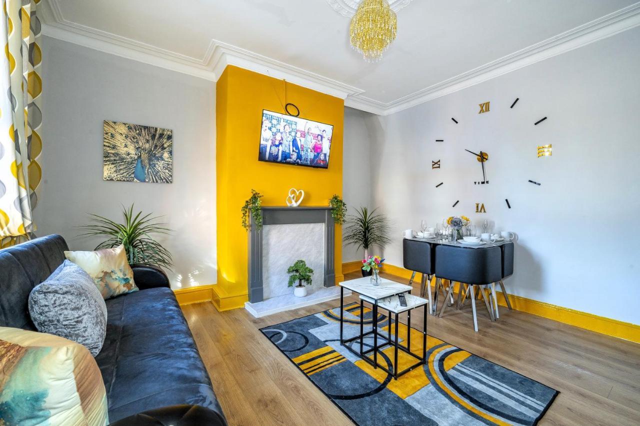 *1Es* For Your Most Relaxed & Cosy Stay + Free Parking + Free Fast Wifi * Leeds  Luaran gambar